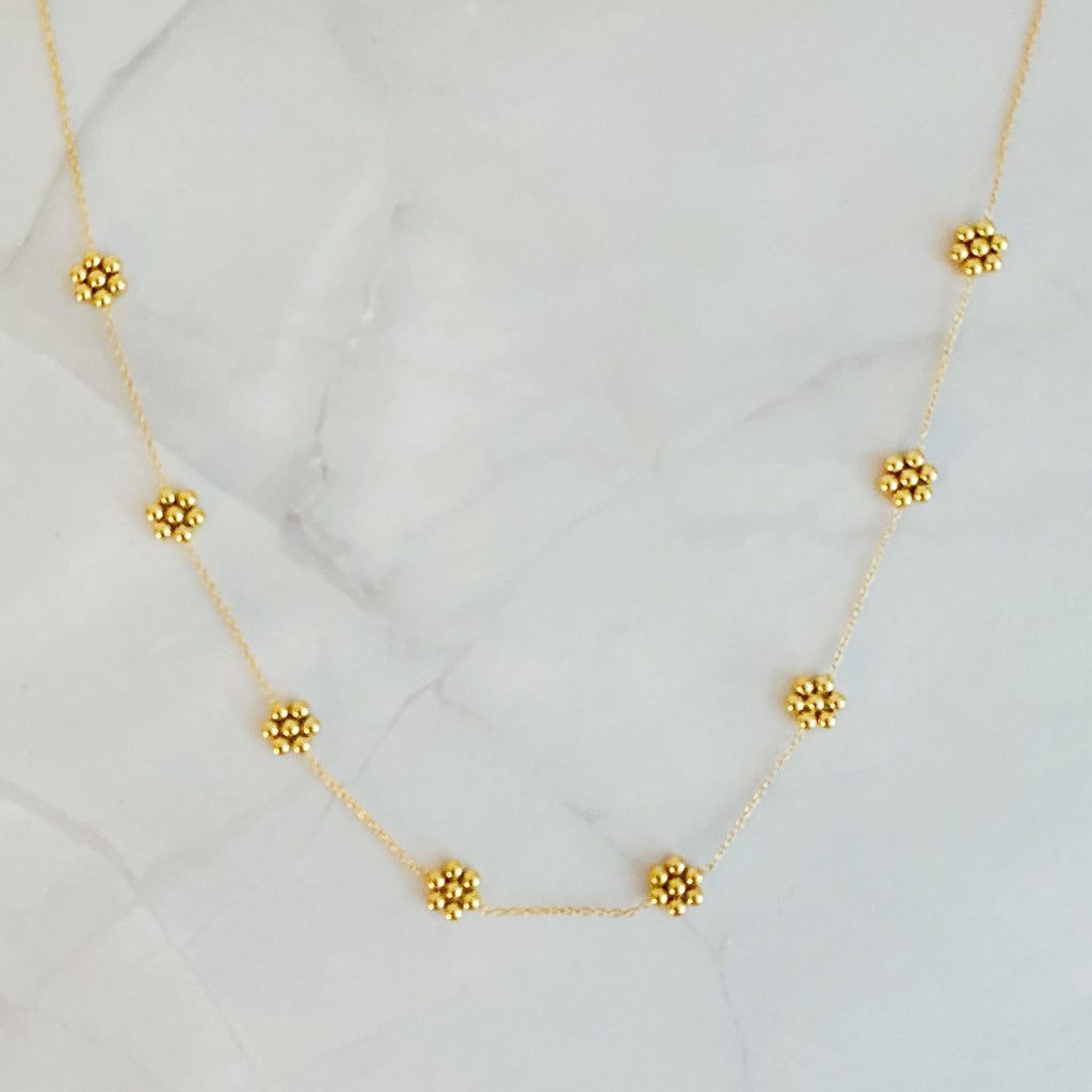 Dainty Gold Bead Flower Necklace – Waterproof Stainless Steel